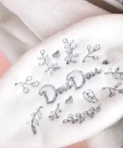 Doudou et Compagnie Doudou plat pétales Ours Gris - 25 cm - Collection Anniversaire><noscript><img width=