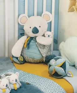 Doudou et Compagnie Ma première balle d'éveil Yoca le koala - 15 cm - Modèle aléatoire><noscript><img width=